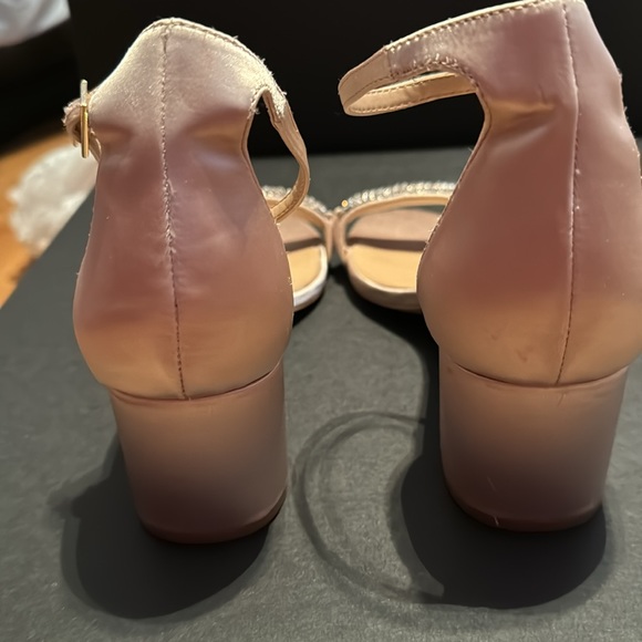 Badgley Mischka JEWEL Ramsay Sandals Ankle Strap Block Heels Champagne Blush NEW - Picture 12 of 15